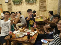 卡若烧烤加盟,学烧烤技术,开烧烤店多少钱疯狂烤翅加盟